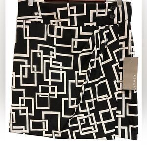 🔥🖤NWT KENAR size 10 soft, knit, stretchy skirt black & white geometric print!